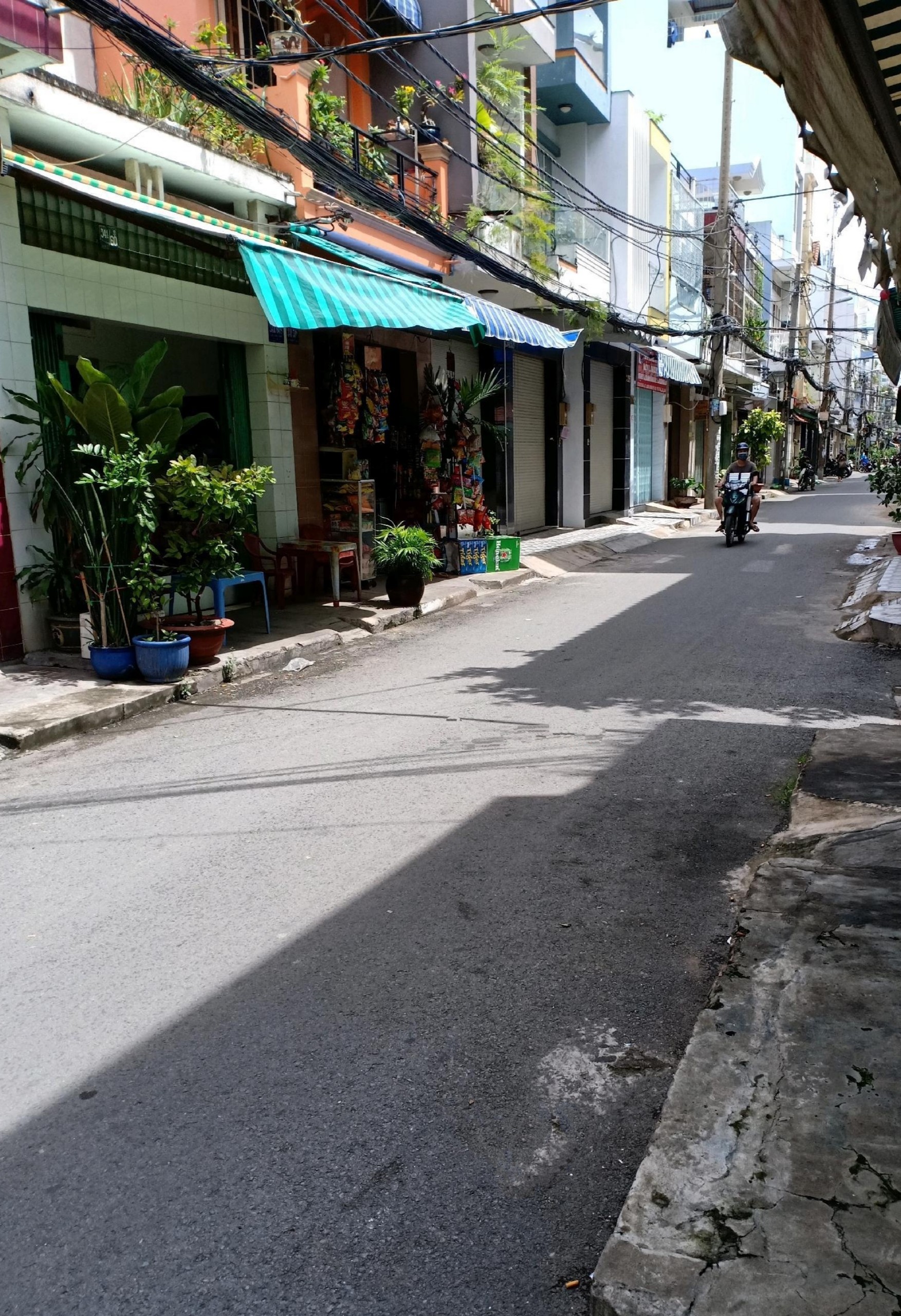 7 TỶ! MẶT TIỀN NỘI BỘ GẦN ĐẦM SEN, P.5, QUẬN 11 – 3.8m x 16m. 60m² (MT 1381)