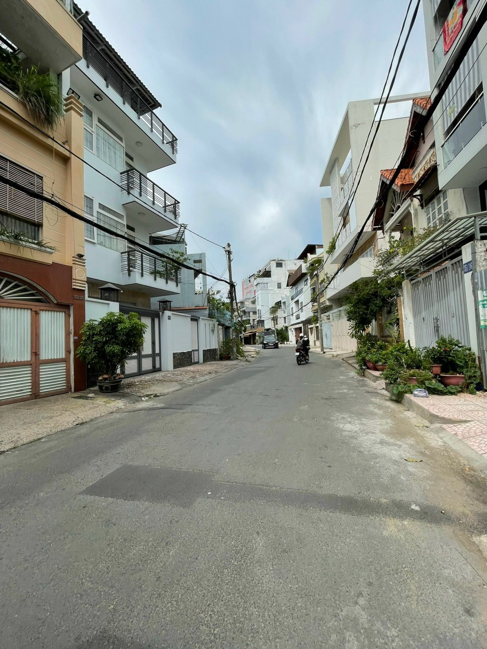 17 TỶ ! MẶT TIỀN NỘI BỘ ĐƯỜNG NHỰA 12M - CX LÊ ĐẠI HÀNH, QUẬN 11 [4m x 24m]. 5 TẦNG (MT 1056)