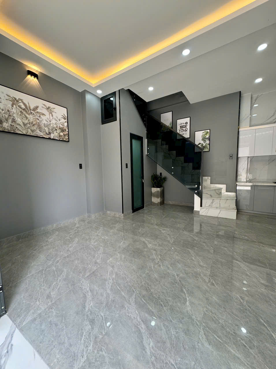 3.98 Tỷ ! Nhà NHỎ XINH (5x5m) HXH Đỗ Cửa_Gần VX LÊ ĐẠI HÀNH, Quận 11 (MT 3073)