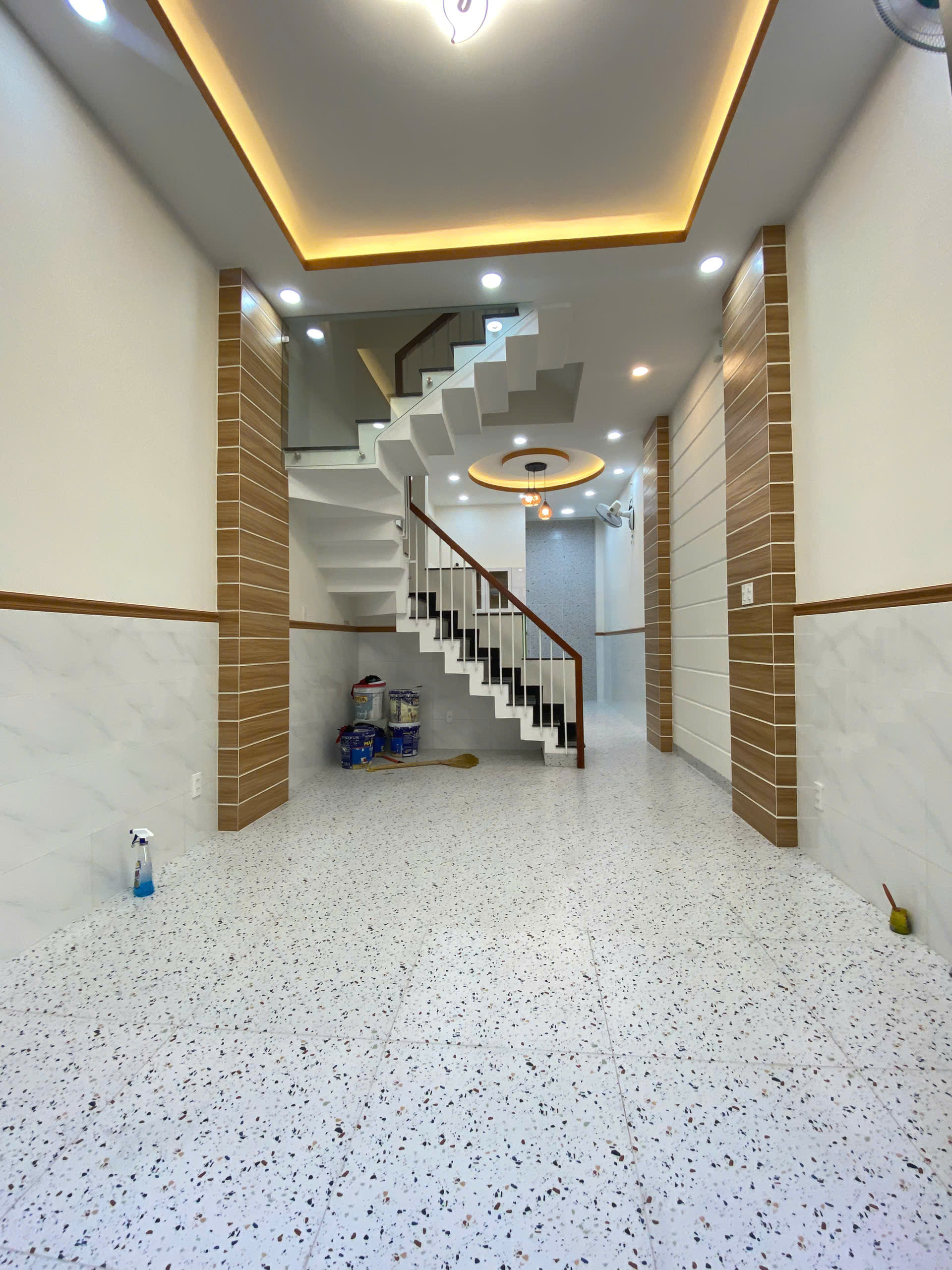 7 TỶ ! NHÀ ĐẸP MỚI XÂY 100% - HXH ÂU CƠ, Tân Bình – DT Vuông Vức (3.5x11m) (MT 3156)