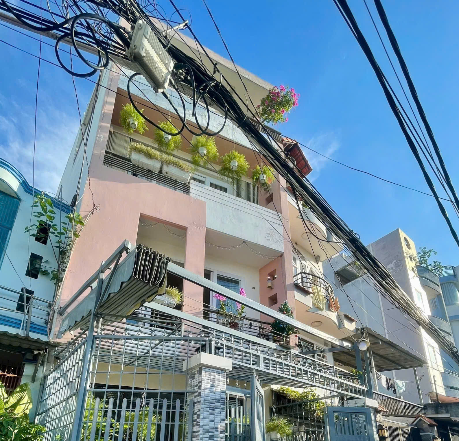 9.5 TỶ ! NHÀ ĐẸP 4 TẦNG_DT NỞ HẬU (60m²_4PN)_HẺM 4m, Phường 10, Tân Bình (MT 3193)